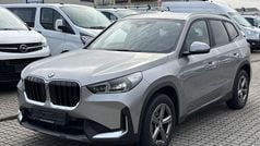 Spacesilber (silber) Gebraucht 2024 BMW X1 Sport Line SUV | 36.900 € (Fairer Preis)