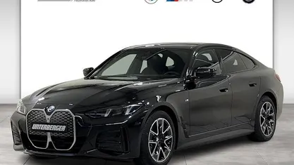 Black sapphire Gebraucht 2025 BMW i4 Comfort Edition Limousine | 54.990 € (Fairer Preis)