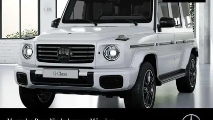 Manufaktur opalithweiß magno Gebraucht 2024 Mercedes G500 Night SUV | 175.990 €