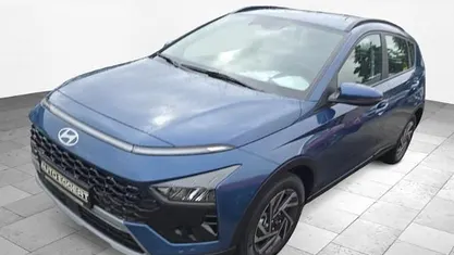 Neu Hyundai Bayon Trend 101 PS (74 kW) 2025 Blau SUV