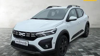 Weiß Gebraucht 2025 Dacia Sandero Expression Kleinwagen | 17.950 € (Guter Preis)