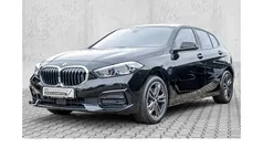 Schwarz Gebraucht 2022 BMW 118 Sport Line Kleinwagen | 22.940 € (Fairer Preis)
