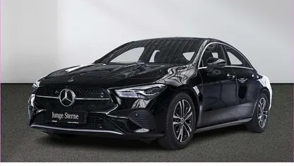 Gebraucht Mercedes CLA200 163 PS (119 kW) 2024 Unilack nachtschwarz Coupé