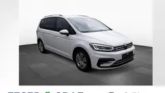Pure white Gebraucht 2024 VW Touran R-line Van / Kleinbus | 36.440 € (Guter Preis)
