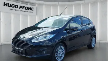 Gebraucht Ford Fiesta Titanium 80 PS (58 kW) 2014 Schwarz Kleinwagen