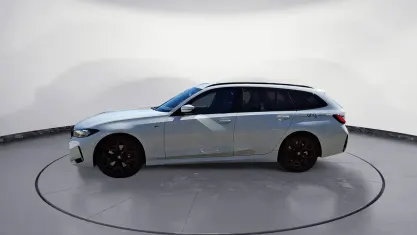 Używany BMW 320 M Sport 190 KM (139 kW) 2025 Biały Kombi