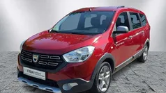 Rot Gebraucht 2022 Dacia Lodgy Stepway Van / Kleinbus | 16.479 € (Fairer Preis)