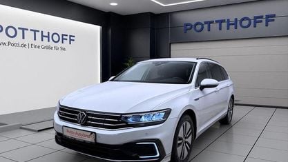Używany VW Passat GTE 218 KM (160 kW) 2021 Biały Kombi
