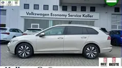 Silber Gebraucht 2023 VW Golf VIII Move Kombi | 27.470 € (Fairer Preis)