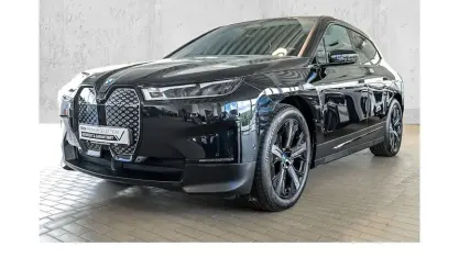 Gebraucht BMW iX 239 kW (326 PS) 2023 Saphirschwarz SUV