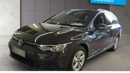 Gebraucht VW Golf VIII Life 150 PS (110 kW) 2023 Uranograu Kombi