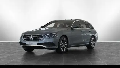 Gebraucht Mercedes E300 Avantgarde 211 PS (155 kW) 2024 Selenitgrau metallic Kombi