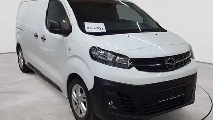 Gebraucht Opel Vivaro-e Combi Edition 100 kW (136 PS) 2022 Jade weiß Van