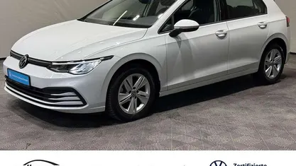 Usado VW Golf VII Life 150 HP (110 kW) 2020 Sedan