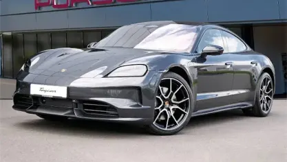 Neu Porsche Taycan Black Edition 319 kW (435 PS) 2026 Grau Limousine