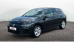 Gebraucht 2024 VW Golf VIII Life Limousine | 27.444 € (Fairer Preis)