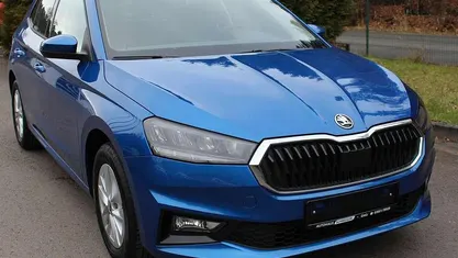 Modra race/race blue Neu 2025 Skoda Fabia Selection Kleinwagen | 20.900 € (Fairer Preis)