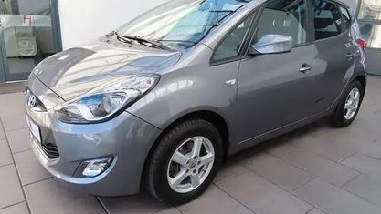 Gebraucht Hyundai ix20 125 PS (91 kW) 2015 Grau Kleinwagen