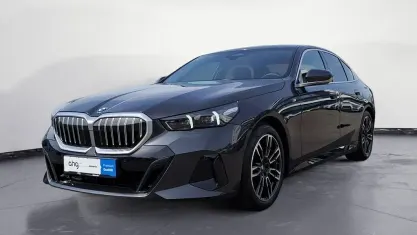 Gebraucht BMW 520 M Sport 197 PS (144 kW) 2024 Grau Limousine