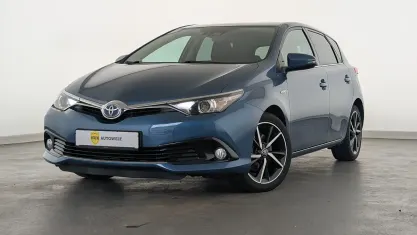 Gebraucht Toyota Auris Hybrid Edition-S 136 PS (100 kW) 2017 Blau Limousine