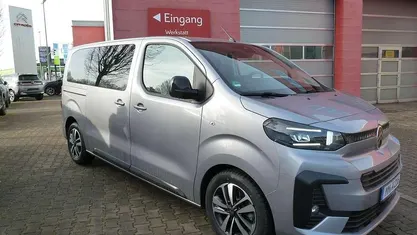 Stahlgrau Gebraucht 2025 Citroën Spacetourer Van / Kleinbus | 39.000 € (Guter Preis)