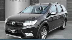 Schwarz Gebraucht 2018 Dacia Logan Stepway Limousine | 9.490 € (Guter Preis)