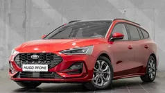Fantastic red Gebraucht 2024 Ford Focus ST-Line Kombi | 29.700 € (Fairer Preis)