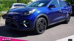 Blau Gebraucht 2021 Kia e-Niro Spirit SUV | 23.990 € (Fairer Preis)