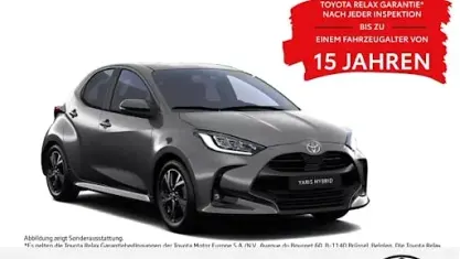 Neu Toyota Yaris Hybrid 117 PS (86 kW) 2025 Grey metallic Limousine