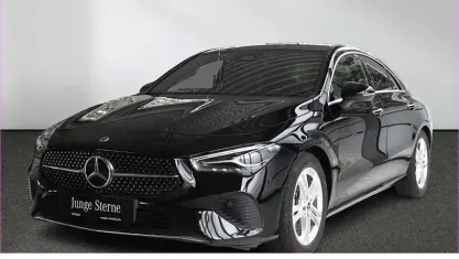 Gebraucht Mercedes CLA200 Progressive 163 PS (119 kW) 2025 Schwarz Coupé