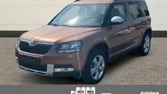 Weiss Gebraucht 2014 Skoda Yeti Monte Carlo SUV | 8.780 € (Fairer Preis)