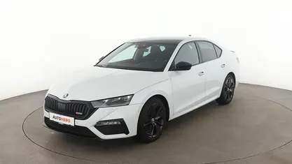 Weiß Gebraucht 2022 Skoda Octavia RS Limousine | 29.240 € (Guter Preis)