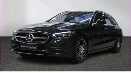 Gebraucht Mercedes C180 Avantgarde 170 PS (125 kW) 2023 Unilack schwarz Kombi