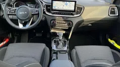 Grau Gebraucht 2024 Kia Ceed Spirit Limousine | 26.450 € (Fairer Preis)