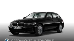Schwarz Gebraucht 2022 BMW 318 Sport Line Kombi | 21.290 € (Fairer Preis)