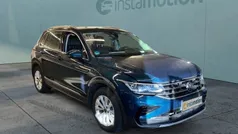 Blau Gebraucht 2021 VW Tiguan Elegance SUV | 30.870 € (Fairer Preis)