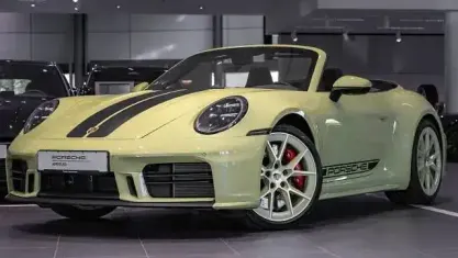 Gebraucht Porsche 911 Carrera S Cabriolet 480 PS (353 kW) 2025 Gelb Cabrio