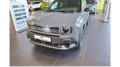 Schiefergrau, schwarzes dach Neu 2025 Renault 4 E-Tech Iconic SUV | 36.298 € (Fairer Preis)