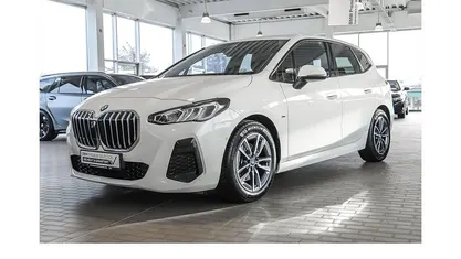 Gebraucht 2023 BMW 218 Active Tourer M Sport Van / Kleinbus | 26.250 € (Fairer Preis)