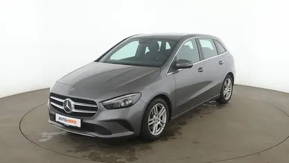 Gebraucht Mercedes B200 Progressive 163 PS (119 kW) 2020 Grau Van / Kleinbus