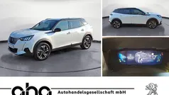 Weiß Gebraucht 2021 Peugeot e-2008 Allure SUV | 17.520 € (Fairer Preis)