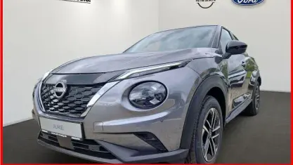 Neu Nissan Juke N-Connecta 143 PS (105 kW) 2026 Grau schwarz SUV