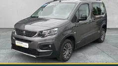 Grau Gebraucht 2023 Peugeot Rifter Allure Van / Kleinbus | 20.950 € (Fairer Preis)