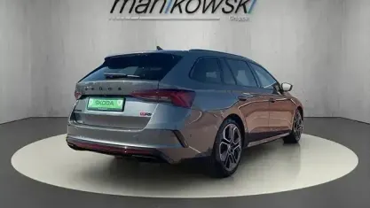 Gebraucht Skoda Octavia RS 200 PS (147 kW) 2024 Grau Kombi