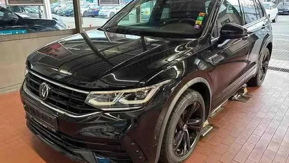 Gebraucht VW Tiguan R-line 190 PS (139 kW) 2022 SUV