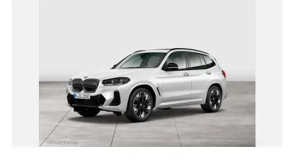 Gebraucht BMW iX3 M Sport 210 kW (286 PS) 2024 Weiß SUV