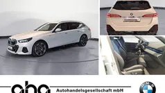 Gebraucht 2024 BMW 520 M Sport Kombi | 58.930 € (Fairer Preis)