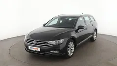 Grau Gebraucht 2021 VW Passat Business Kombi | 22.490 € (Fairer Preis)