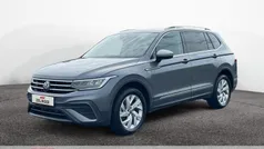 Grau Gebraucht 2024 VW Tiguan Allspace S SUV | 42.295 € (Fairer Preis)