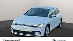 Weiß Gebraucht 2020 VW Golf VIII Life Limousine | 21.955 € (Fairer Preis)